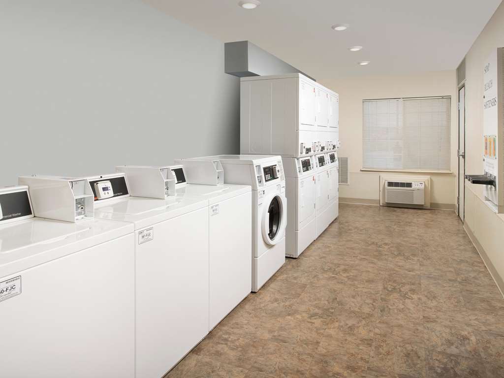 Extended Stay America Select Suites - Wichita - South Room photo